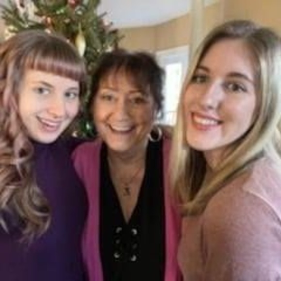 Meet your Posher, Rollande - Picture 1 of 1